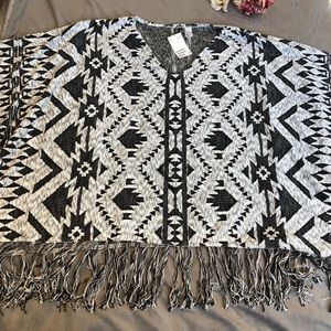 Women’s Fashion Poncho 🔲 H&M